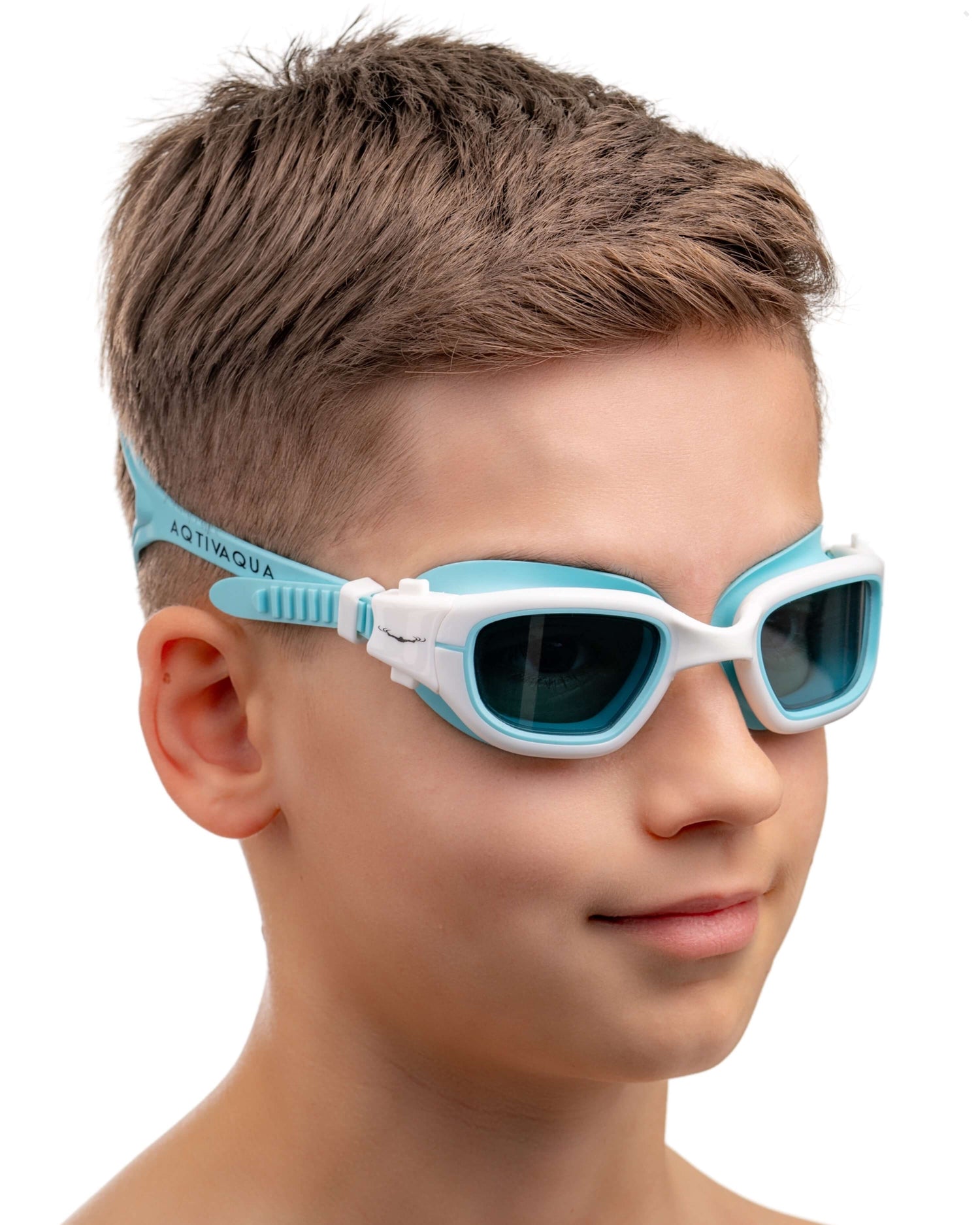 AqtivAqua Zwembril Swimming Goggles Volwassen Zwembrillen Heren Dames Mannen Vrouwen Kind Kinderen Jongens Meisjes Anti Fog DX-C (Transparant Blauw, Helder AqtivAqua Zwembril Swimming Goggles Volwassen Zwembrillen Heren Dames Mannen Vrouwen Kind Kinderen Jongens Meisjes Anti Fog DX-C (Transparant Blauw, Helder